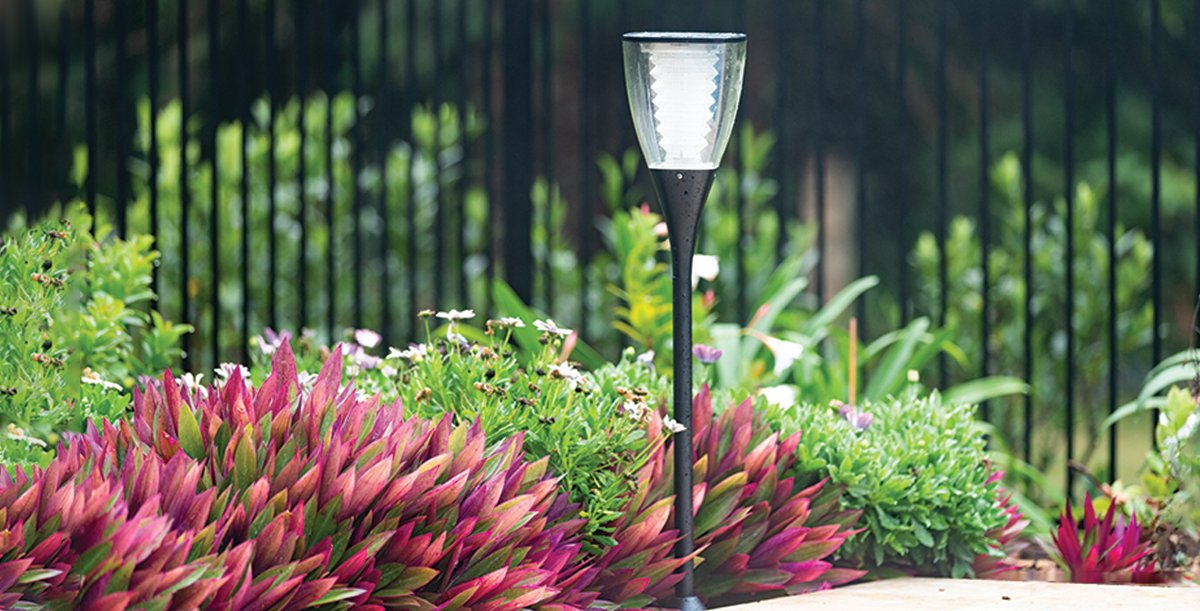 stylish solar light for swimming pool edge