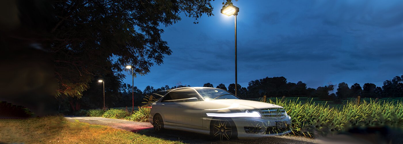 solar driveway light with motion sensor to light road for cars